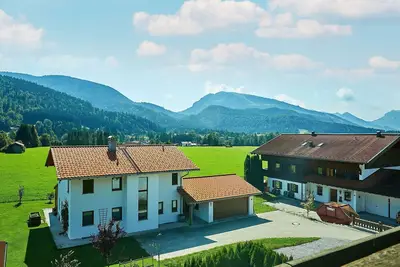 Image de Zwei-Raum-Ferienwohnung (8) Kaiserblick, 60 qm, Bad/Wc, kleines Kinderschlafzimmer, Küche, Balkon