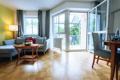 Image de Appartement mit Wohn- und Schlafzimmer und Südbalkon 14, 24, 32