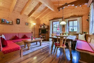 Image de Ferienwohnung in Holzblockbauweise, 1-4 Personen, 59 qm, Dusche/Wc, Terrasse, Balkon, Tv, W-Lan, 2 Schlafzimmer, Süd-Ost-Lag