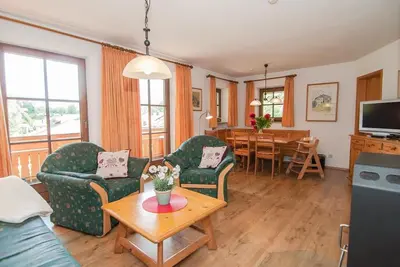 Image de Ferienwohnung -6/1924- (80qm), Balkon, Küche extra, Holzofen, 2 Schlafzimmer und 1 Wohnzimmer, max 4 Pers, Wlan