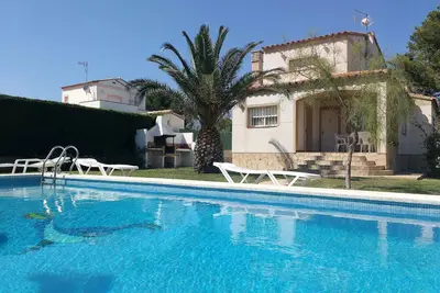 Image de Villa indépendante pour 6 personnes, piscine privée, située à Las Tres Calas