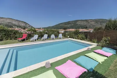 Image de Homerez - Villa raffinée à Foix avec piscine privée et jacuzzi