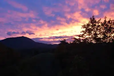 Nature's View, belle cabane à 3 étages; 3 chambres avec lits king; Wifi gratuit