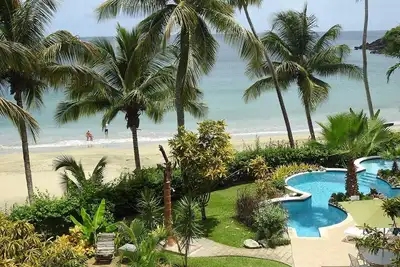 Image de Mahi Mahi Suite, A Seaside Retreat that Sleeps Six on Grafton Beach