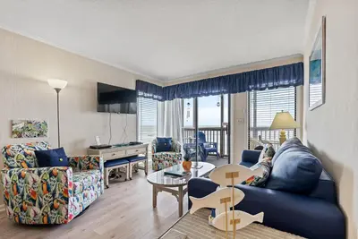 Image de Condo Oceanfront à Crescent Beach, projeté dans le balcon Oceanfront