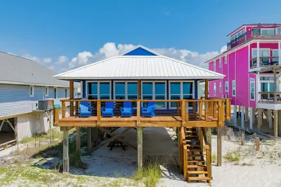 Image de Charming Beachfront Home, laissez-passer jusqu'à 100 $ de réduction inclus!