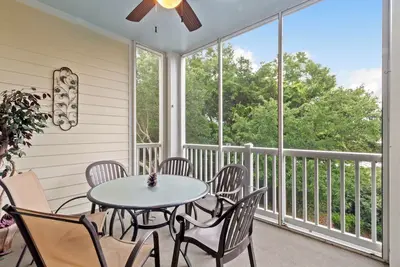 Image de ** Vues sur les voies navigables de cette propriété 3br Premium! ** Parfait pour les familles et les golfeurs!