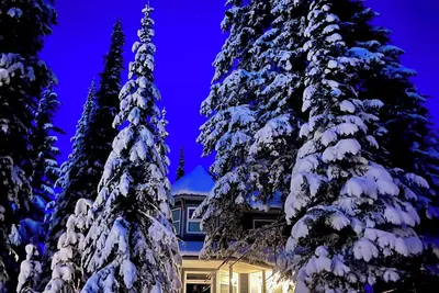 Image de Spacieuse, flexible, Hébergement pour les familles. Véritable Ski-in / accès direct aux pistes