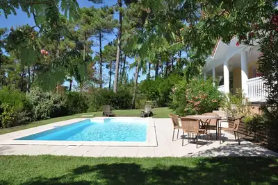 Image de Villa au calme à proximité du golf avec piscine Wifi - 60701