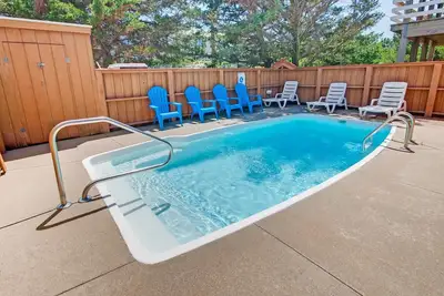 Image de Passez du temps en famille à Avon, Oceanview Home w \/ Pool, bain à remous, salle de jeux, Dog-Friendly