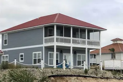Image de Cette belle maison \"Shore Enough\" a de la place pour tout le monde!