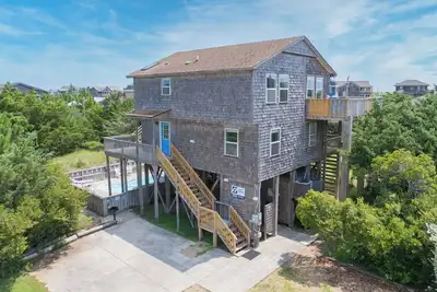 Image de Piscine privée avec chaleur solaire! Oceanview dans Salvo w / Hot Tub, Dog-Friendly & More