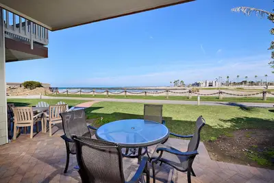 Image de Cottage Panoramique Avec vue sur L'océan et le Port, Avec Patio Privatif Dégagé au Ncv!