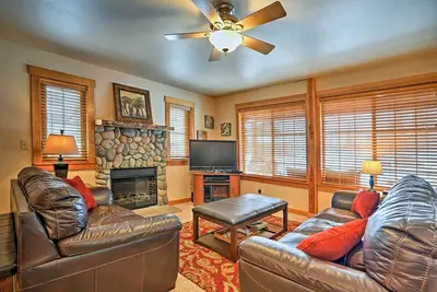 Image de Spacieux Winthrop Home-Walk to Trails, Restaurants