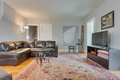 Image de Walkable Home w / Cheminée près de Pearl Street