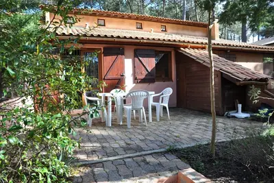 Image de Petite maison jumelée située dans la pinède - 2063