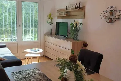Image de Logement  très cosy 4 personnes - Wifi ( fibre ) Parking et accueil personnalisé