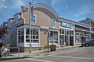 Image de Harbor View Condo au coeur de Friday Harbor! - (Suite Blue Water)