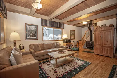 Image de Willow: 4 Br / 2 Ba maison / chalet Ă Tahoe City, pour 8 personnes