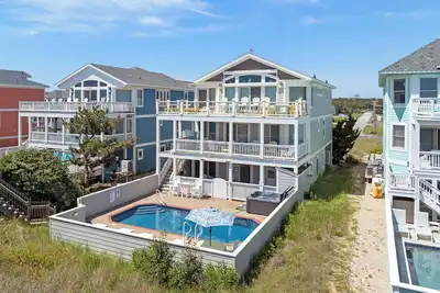 Image de Heaven By The Sea: 8 chambres, en front de mer, piscine priv��e chauffée et bain à remous, ascenseur