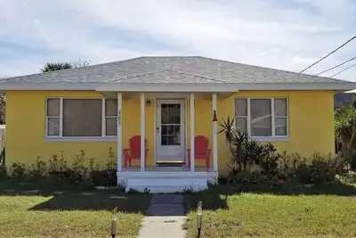 Image de 🌴🐬 À quelques pas de la plage Florida Ave. 2/1 Drapeau, Commerces, Restaurant