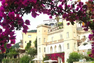 Image de The small castle of the Moors Ii°, private access to sea, lift, parking