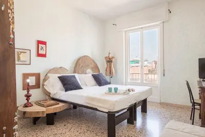 Artiste Florence. Appartement confortable dans un quartier calme