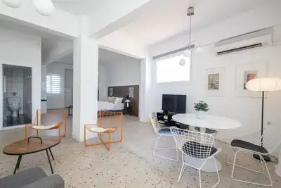 Image de Loft at historical center of Athens w\/Acropolis View