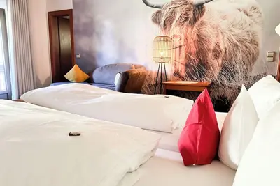 Image de Doppelzimmer, 28qm, mit Dusche/Wc oder Bad/Wc und Balkon