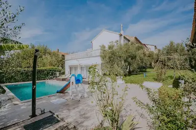 Image de Superbe maison Ă Brtonigla