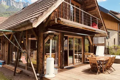 Image de Chalet Familial entre Lac et Montagne 170m2 + Hot Tub