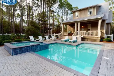 Image de * 37 Royal Fern * Magnifique 4 chambres 3. 5 salles de bain avec piscine privée - 12 personnes Emplacement idéal en famille