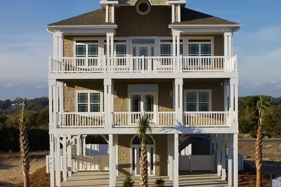 Image de Luxury Oceanview 5br, 2 Masters, ascenseur, immense piscine privée