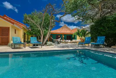 Villa Adelaida Enchanting 4br w / pool 5 étoiles de charme près des plages