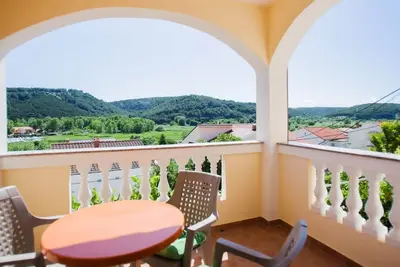 Image de Appartement d'une chambre avec la terrasse Lopar, Rab (A-14804-c)