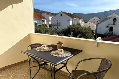 Image de Appartement d'une chambre avec la terrasse Orebic, Peljesac (A-10082-b)