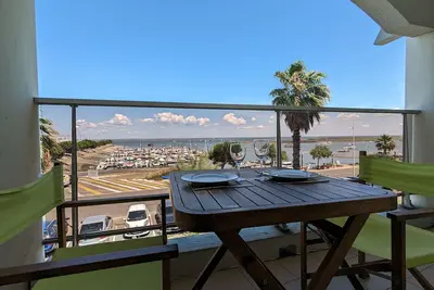 Image de T2 cabine 35m2 au port d'Arcachon avec balcon et parking sécurisé