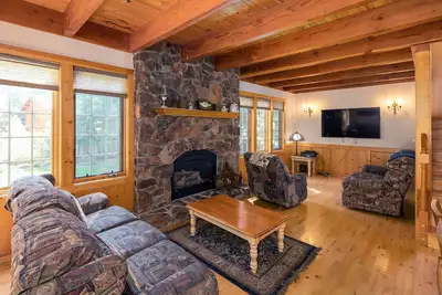Image de Maison abordable, confortable et spacieuse à Dollar Point, avec des installations complètes Hoa