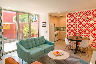 Image de Casita moderne dans le centre-ville historique d'Albuquerque