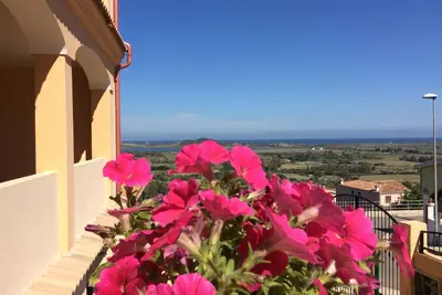 Image de Charmant appartement à flanc de montagne près de la mer
