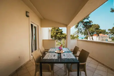 Image de Appartement de deux chambres prés de la plage Mastrinka, Ciovo (A-11711-b)