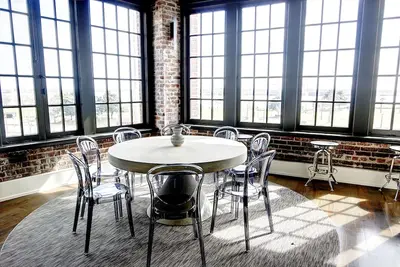 Image de Penthouse panoramique du quartier français 360 degrés vue du fleuve Mississippi