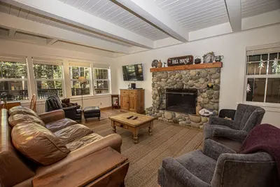 Image de Hillhouse: 3 Br \/ 2 Ba maison \/ chalet Ă Homewood, pour 10 personnes