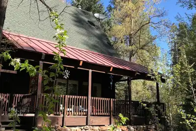 Image de Oak Creek Canyon Cabin Getaway - Retraite paisible Ă Sedona - Bear Howard Cabin