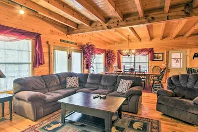 Image de Brookstone Lodge: 6 chambres, théâtre, spa, billard, babyfoot!