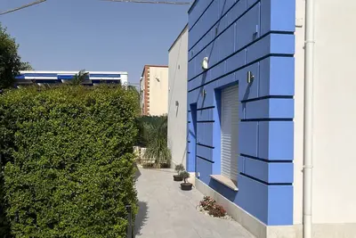 Image de Villetta Azzurra est une structure située au coeur d'Alcamo Marina.