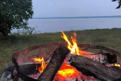Image de Retraite en toute saison en famille au lac Sandy Beach