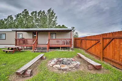 Image de Columbia Falls Cottage w / Deck & Grill!