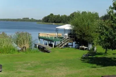 Image de Maison de vacances Am GroĂźen Priepertsee (21454) - Chalet au bord de l'eau