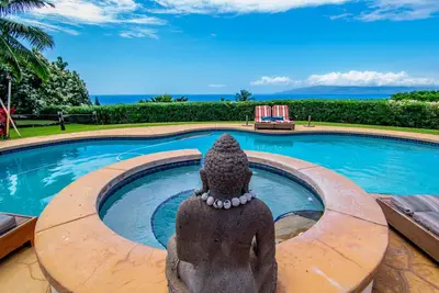 Image de Impressionnant personnalisé West Maui View Estate Launiupoko